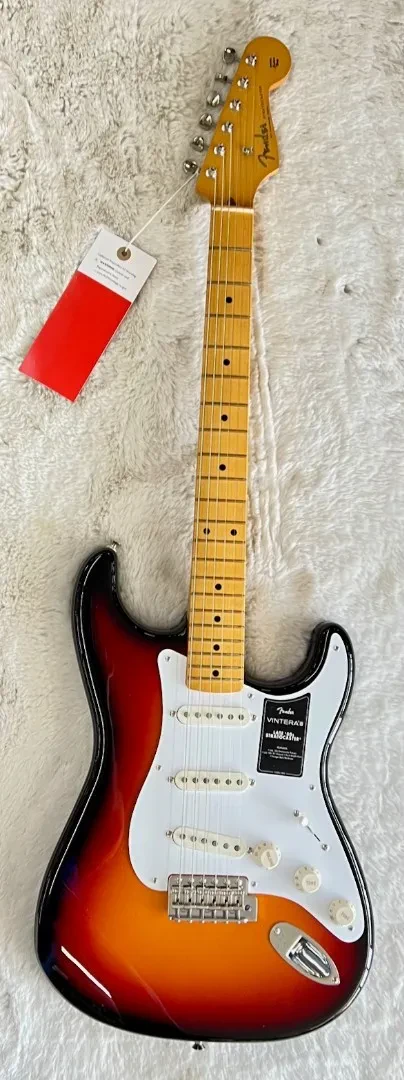 Электрогитара Fender Vintera III Late '50s Stratocaster, кленовая накладка грифа, санберст (3-Color)