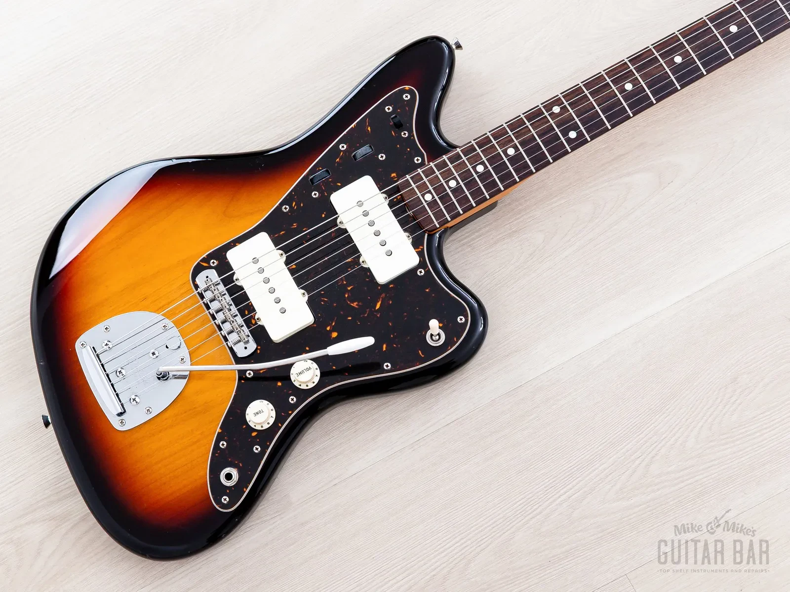 Б/У Электрогитара Fender Traditional '60s Jazzmaster с USA Pure Vintage '65 Pickups (Japan) 2017