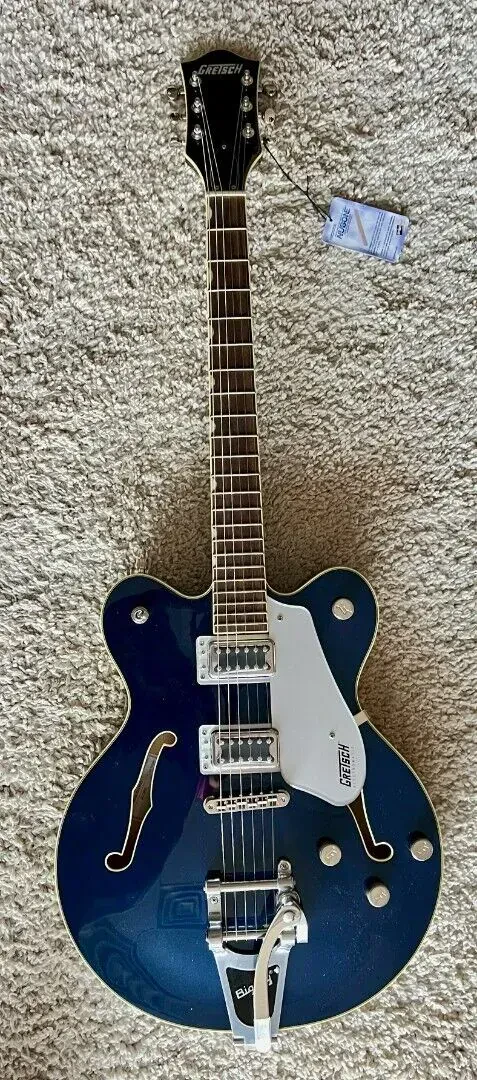 Gretsch G5622T Electromatic Electric Guitar Midnight Sapphire Finish with Bigsby