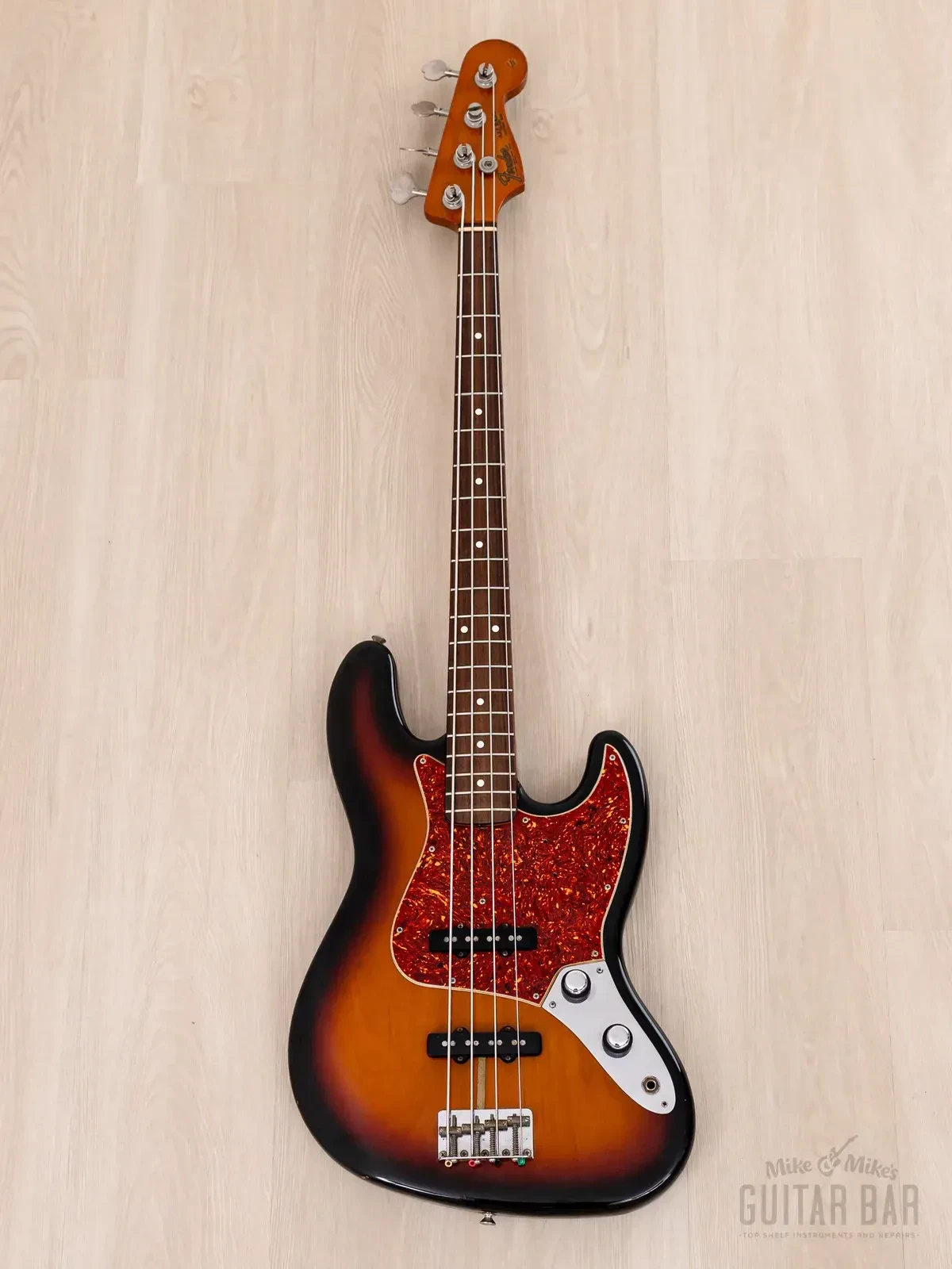 Бас-гитара Fender American Vintage 1962 Jazz Bass JJ 3-Tone Sunburst w/case USA 1990
