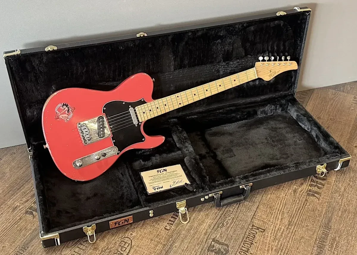 FGN Iliad Customized SS cherry bomb E-Gitarre