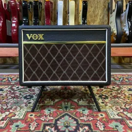 Комбоусилитель для электрогитары VOX Pathfinder 10 Black 1x6.5 10W China 2010's