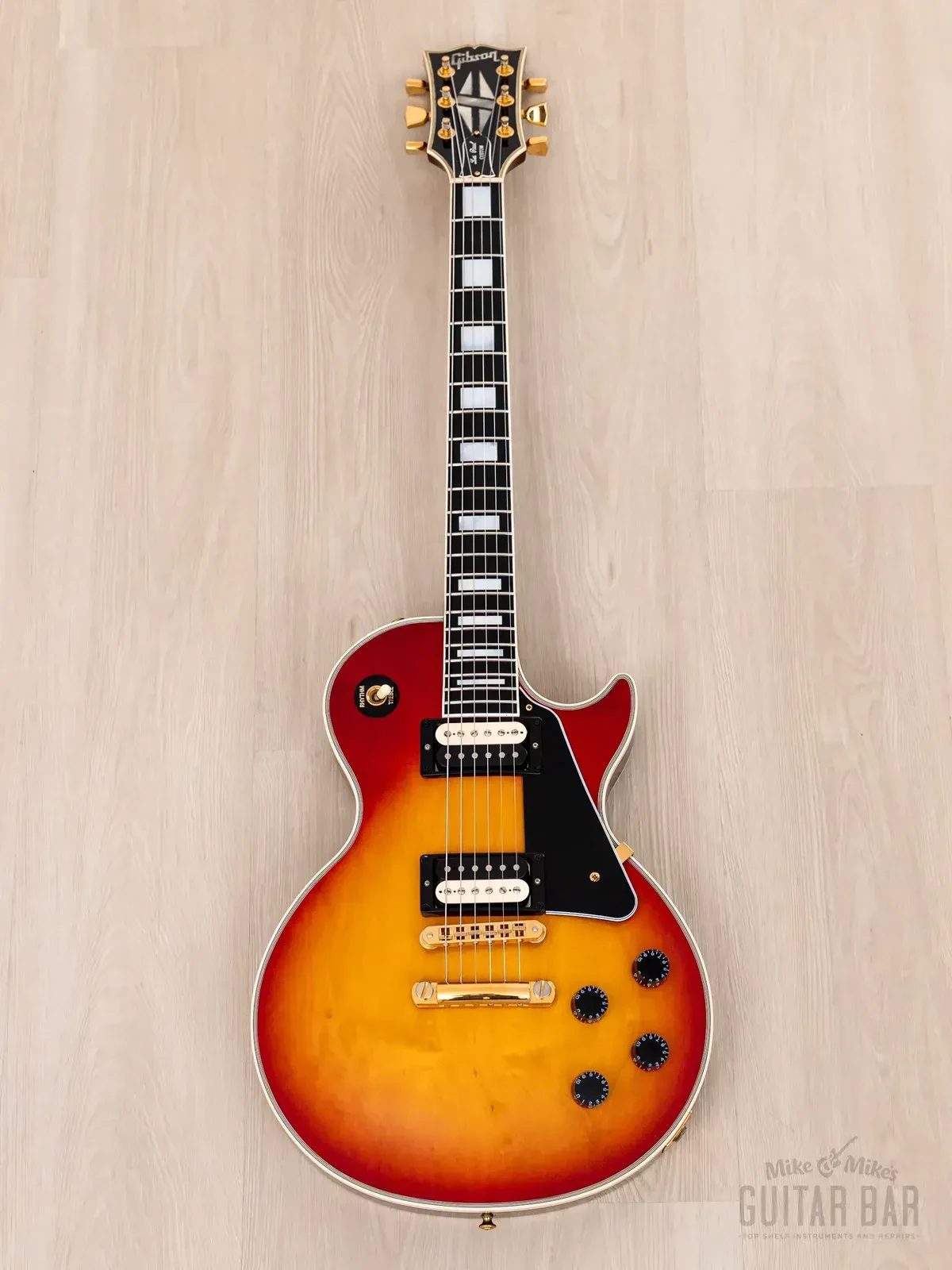 Электрогитара Gibson Les Paul Custom HH Heritage Cherry Sunburst w/case USA 1990