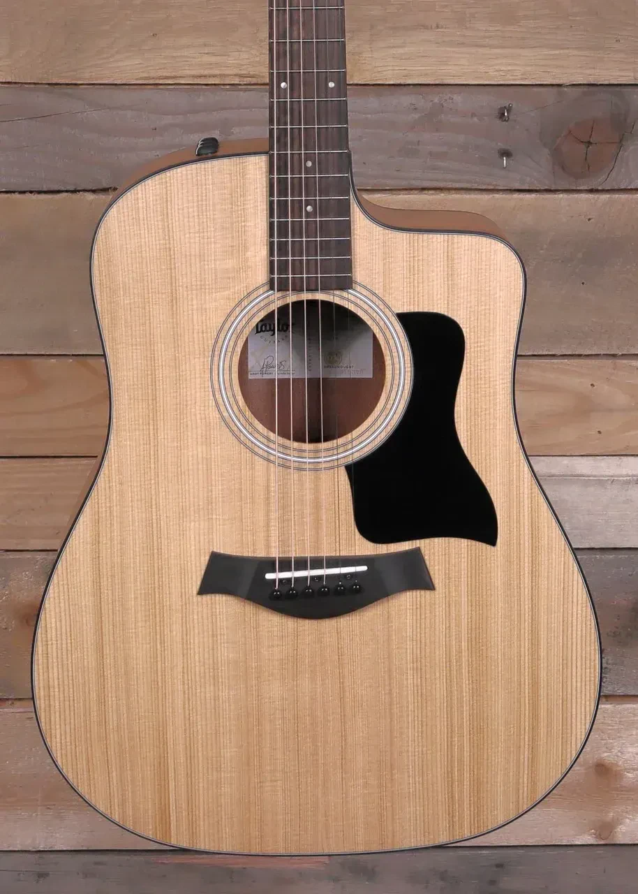 Б/У Электроакустическая гитара Taylor 110ce Natural с чехлом