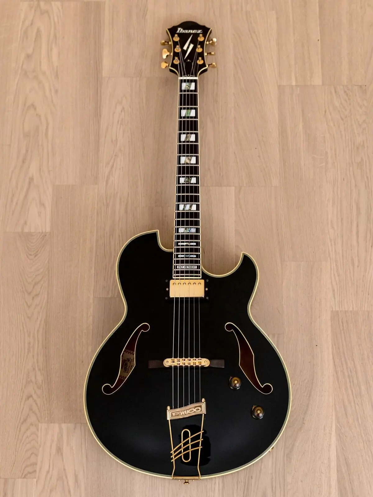 Ibanez Pat Metheny Signature PM100 Archtop Black w/case Japan 1997 купить в  SKIFMUSIC | 489038