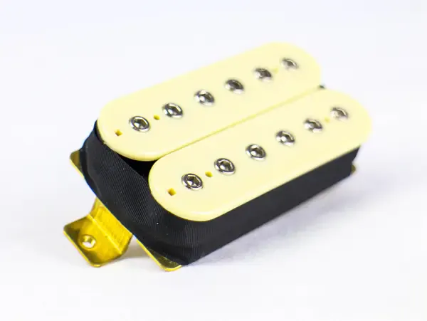 Звукосниматель для электрогитары Belcat BH-27 Bridge Ivory