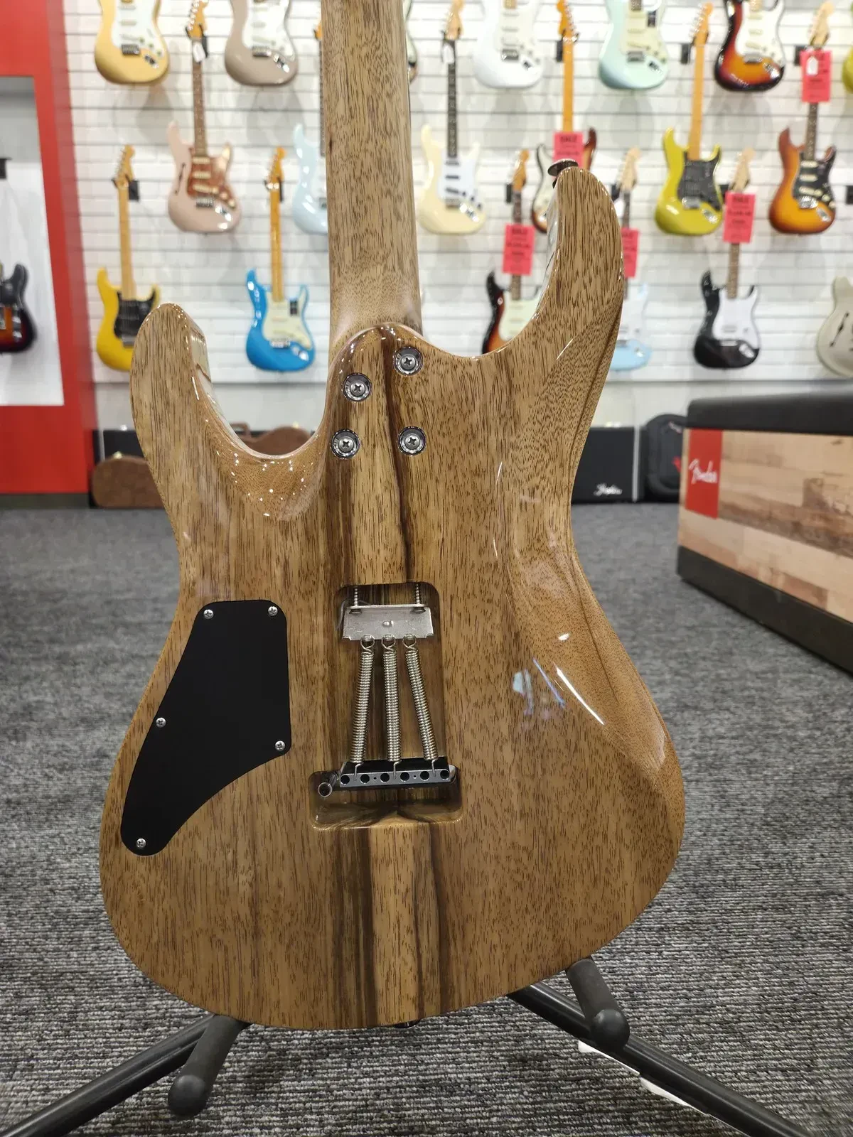 Изображение №6