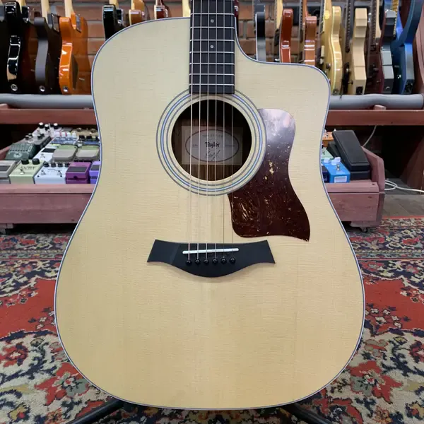 Электроакустическая гитара Taylor 210ce Rosewood Dreadnought Natural Mexico 2023 W/Gigbag
