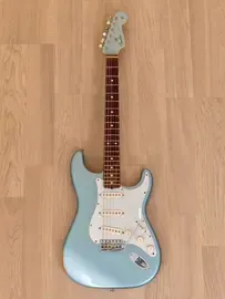 Электрогитара Fender American Vintage '62 Stratocaster SSS Ice Blue w/case USA 2001