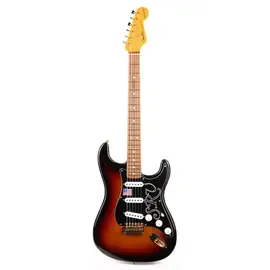 Электрогитара Fender Stevie Ray Vaughan Stratocaster 3-Tone Sunburst