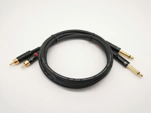 Коммутационный кабель ZZcable E57-2RCA-2J-0300-0 3 м