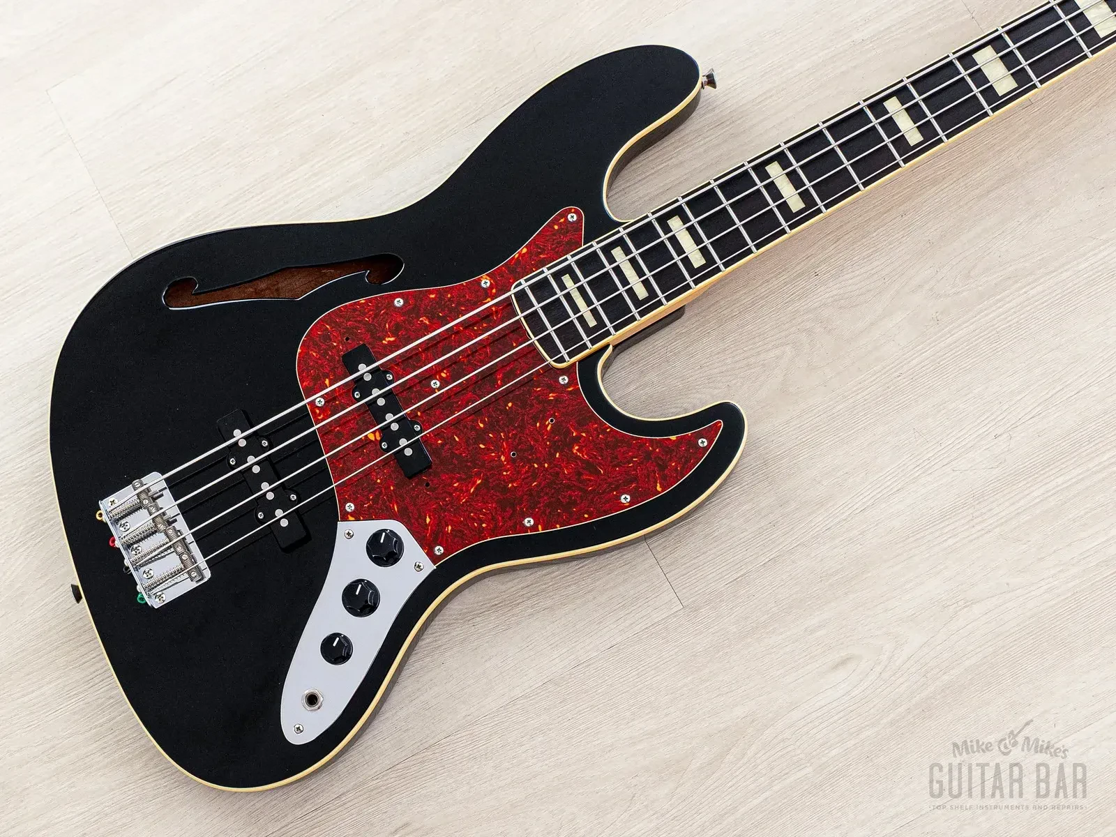 Б/У Бас-гитара Fender Jazz Bass JB/HO полуакустическая, корпус: махагони, блок-метки и окантовка, Япония, 2012