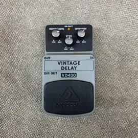 Педаль эффектов для электрогитары Behringer Vintage Delay VD400 China 2010's