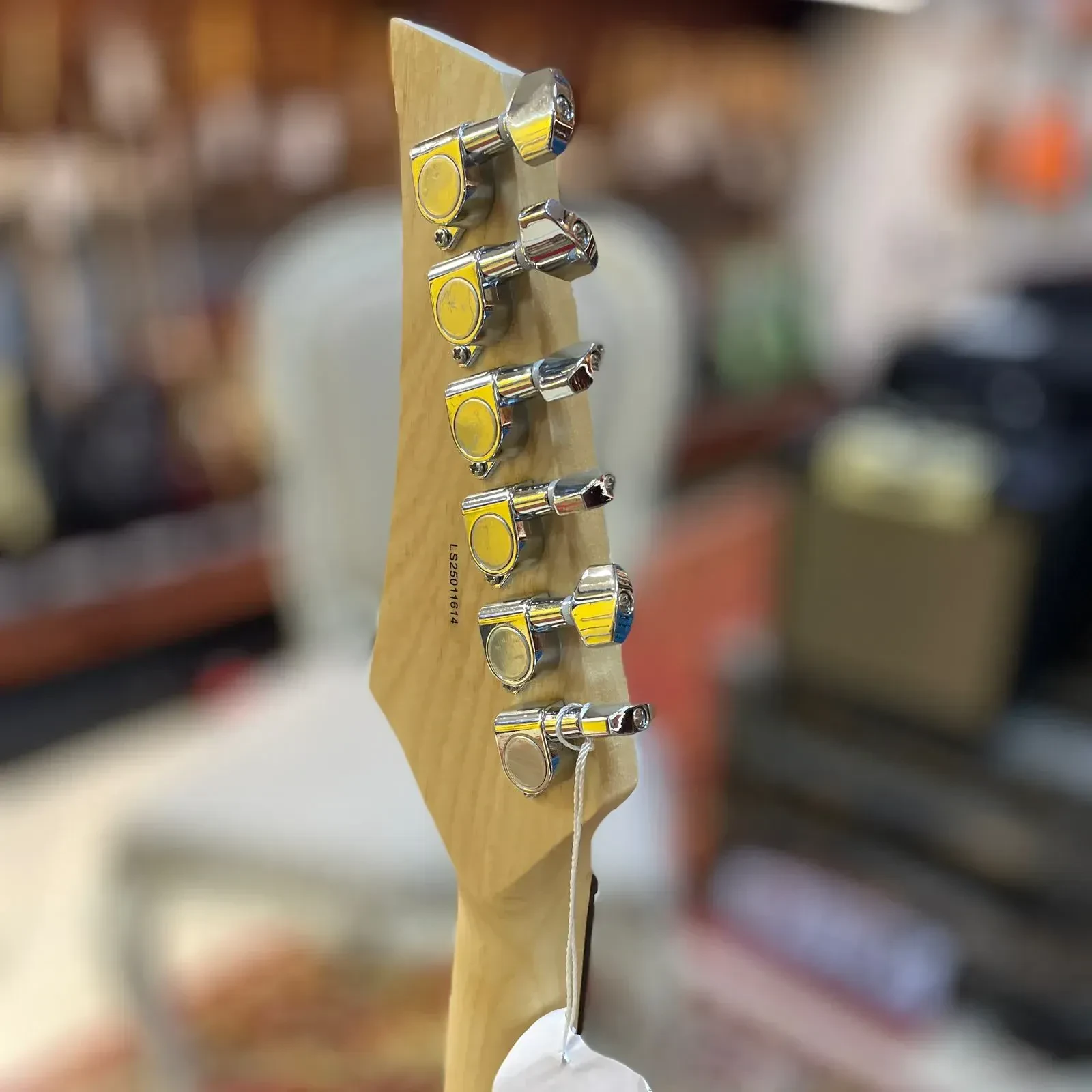 Изображение №19