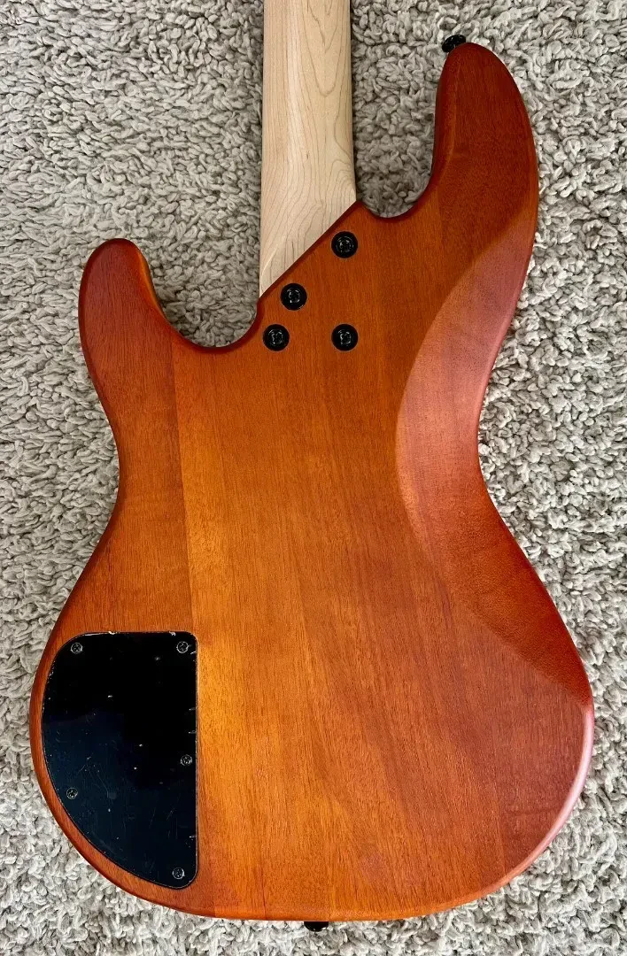 Изображение №4