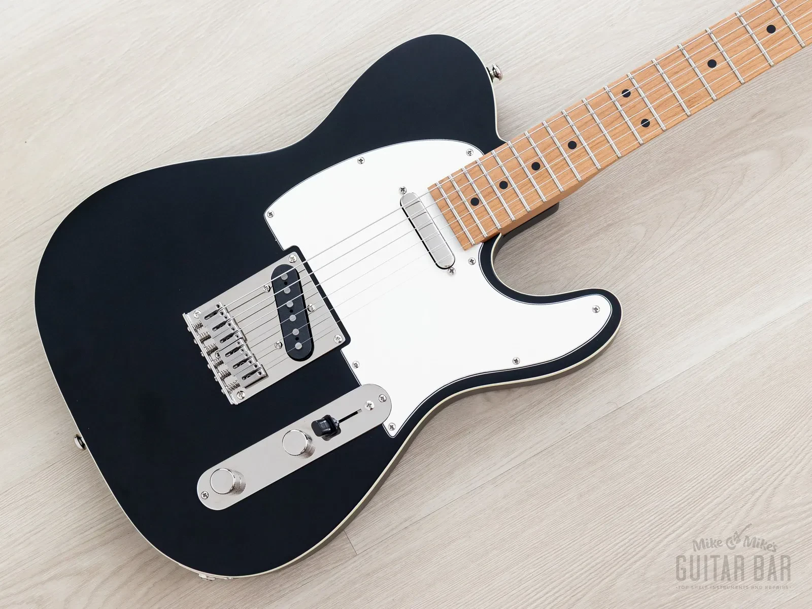 Reverend Pete Anderson Eastsider T Satin Black w/ Korina Body, Case