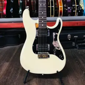 Электрогитара Fernandes ST-40 The Function Superstrat HH Tremolo White Japan 1980s