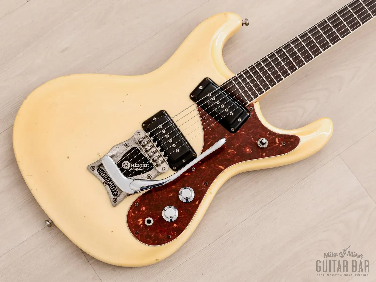 Б/У Электрогитара Mosrite Ventures Model Super Custom '65 с Curtis Novak pickups и Vibramute