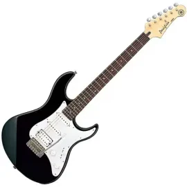 Yamaha Pacifica 012 Black E-Gitarre B-Ware