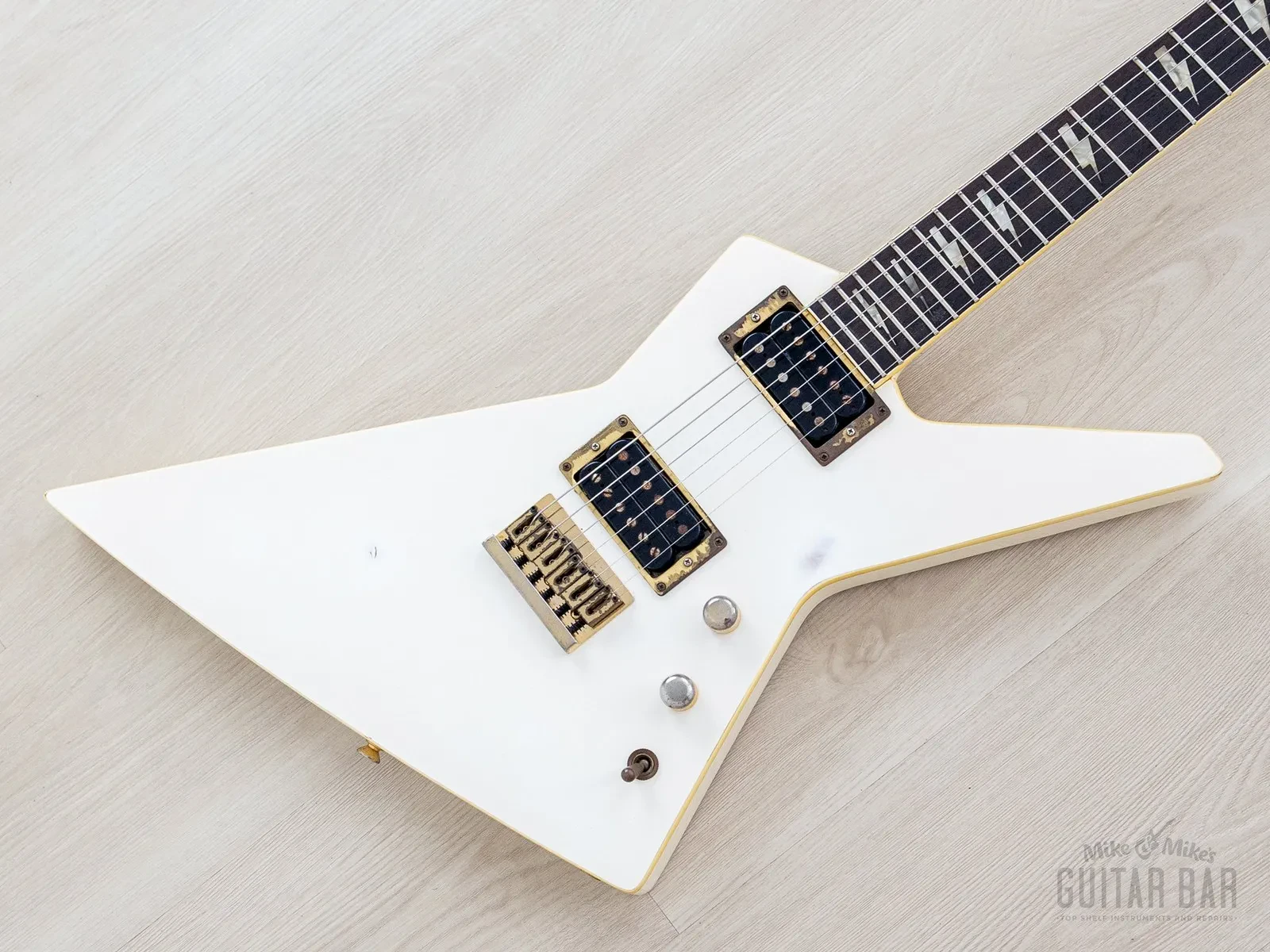 Б/У Электрогитара Fernandes X-1 EX-85 сквозной гриф, белая, Япония, 1985