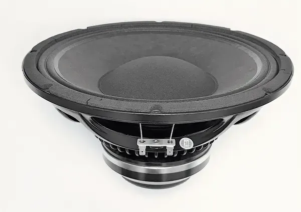 Динамик Eighteen Sound 12NCX910N/8 12" 900W 8 Ohm