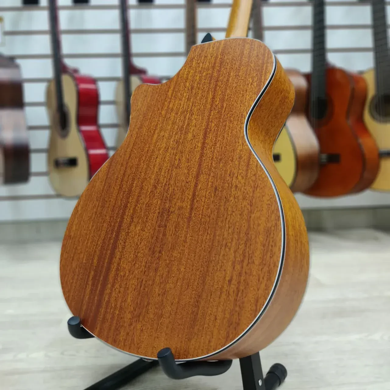 Изображение №5