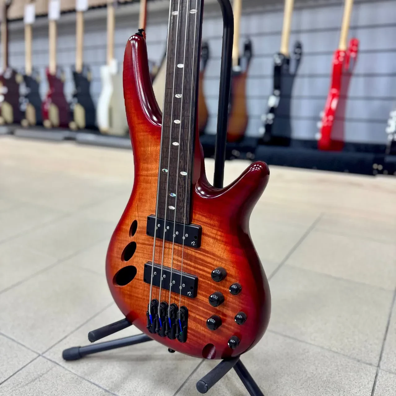 Изображение №5