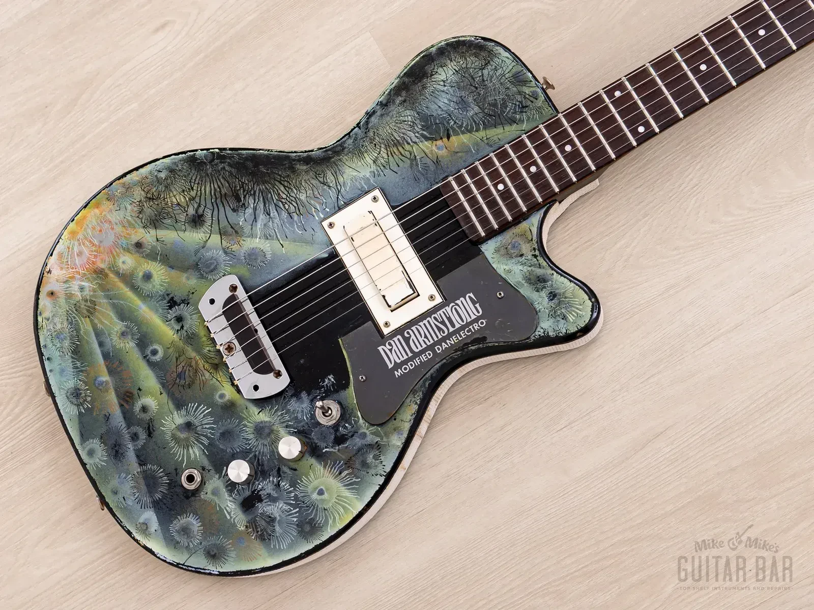 Б/У электрогитара Dan Armstrong 1970, модифицированная Danelectro