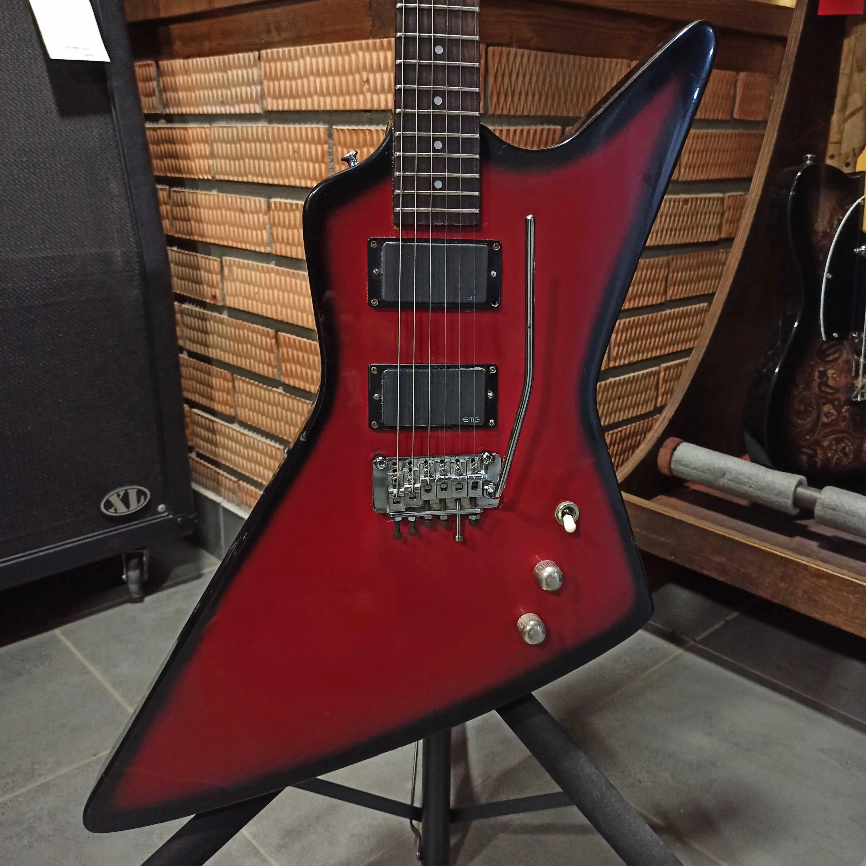 Электрогитара Fresher Explorer HH EMG Redburst w/gigbag Japan 1980s