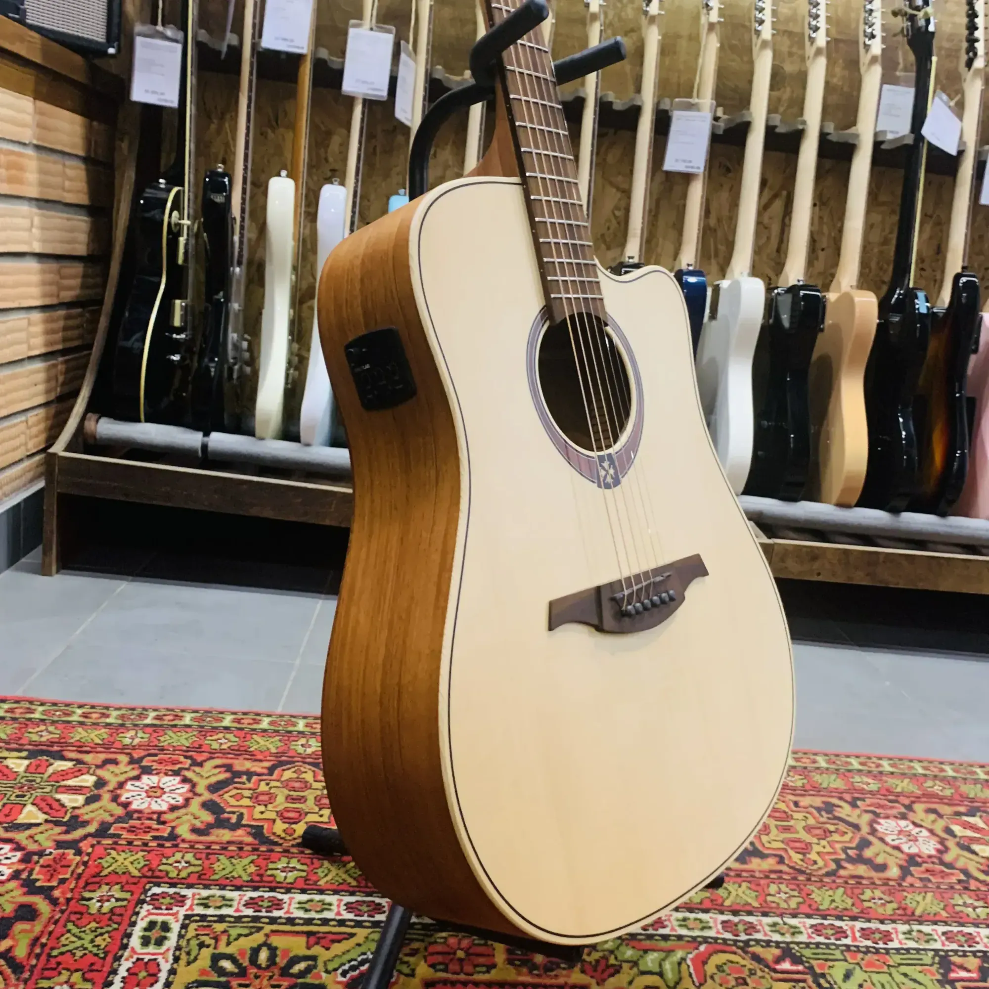 Изображение №5