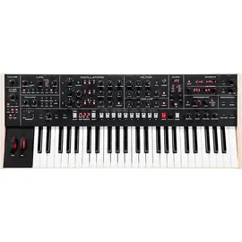 Аналоговый студийный синтезатор Sequential Trigon-6 6-Voice Polyphonic Analog Synthesizer