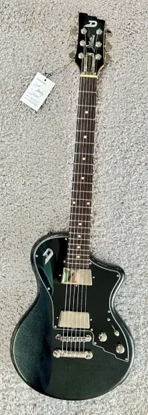 Duesenberg Julietta Electric Guitar - Catalina Black with deluxe gig bag