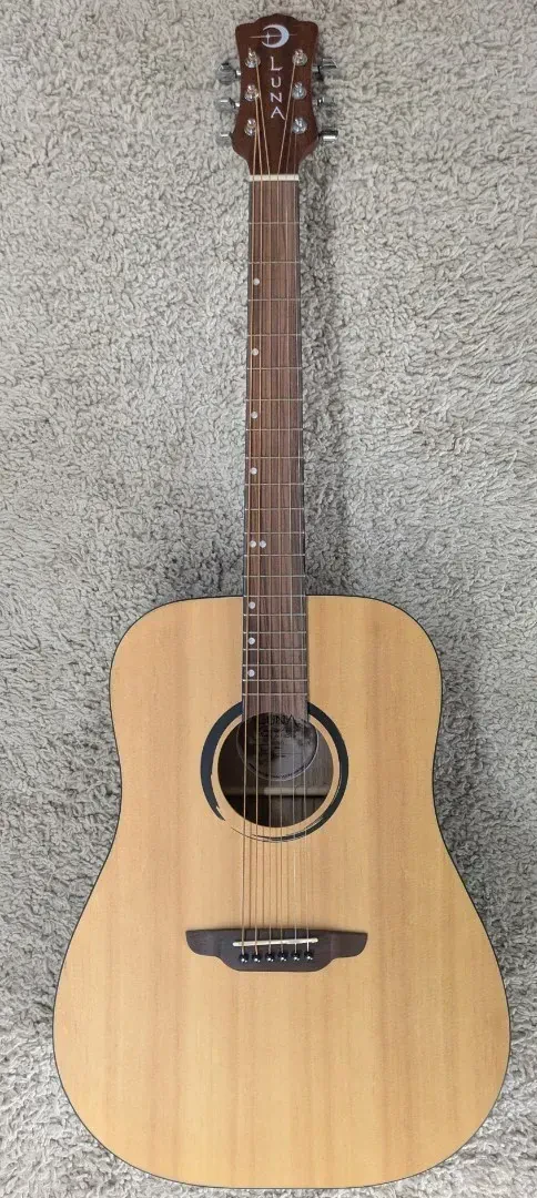 Б/У Акустическая гитара Luna Guitars Wabi Sabi Dreadnought, цельная верхняя дека (ель), сатиновое покрытие
