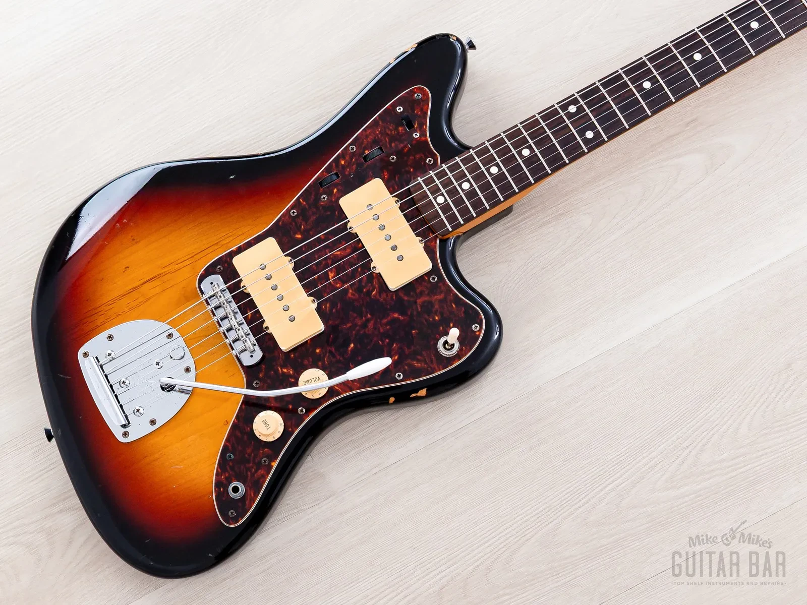Б/У Электрогитара Fender Jazzmaster ‘62 Vintage Reissue JM66-80 Санберст, Japan CIJ (2002)