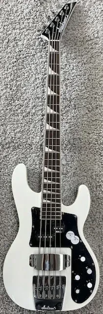 Jackson X Series Concert 5 String Bass CBXNT DX V, Laurel Fingerboard, SnowWhite