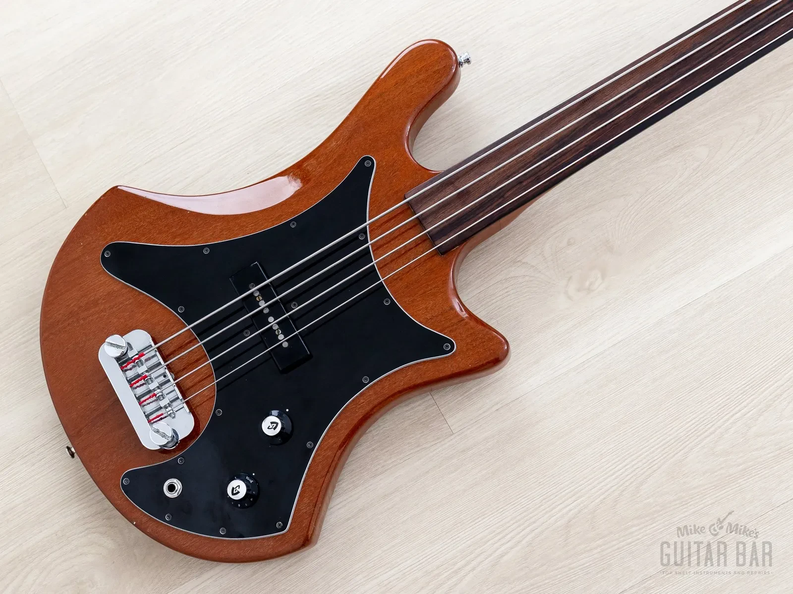 1977 Guild B-301 Fretless Vintage Bass 100% Original