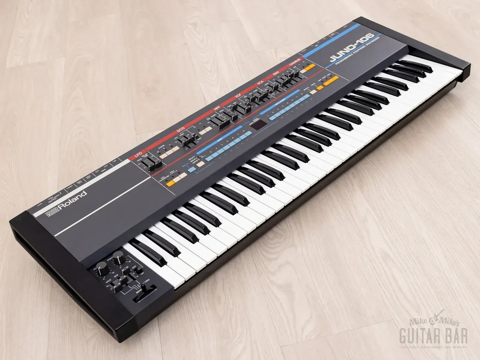 1985 Roland Juno-106 Vintage Analog Synthesizer Near-Mint, Serviced 120v