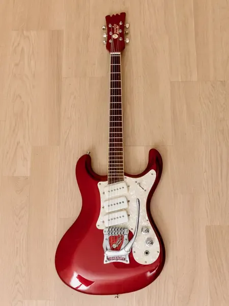 Электрогитара Mosrite Eurorite 3 Ventures SSS Candy Apple Red w/case Japan 2004