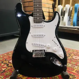 Электрогитара Fender Squier MM Stratocaster Black China 2020s