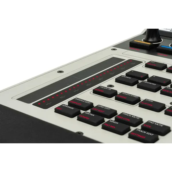 Akai Professional MPC XL автономный, 16 пэдов, сенсорный экран