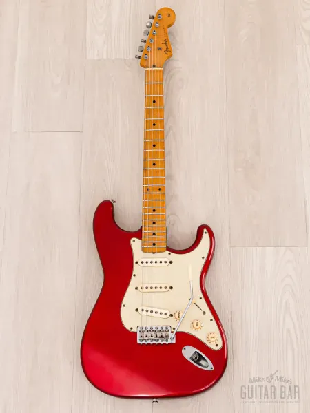 Электрогитара Fender Order Made Stratocaster Yngwie-Spec SSS Candy Apple Red w/gigbag Japan 1992