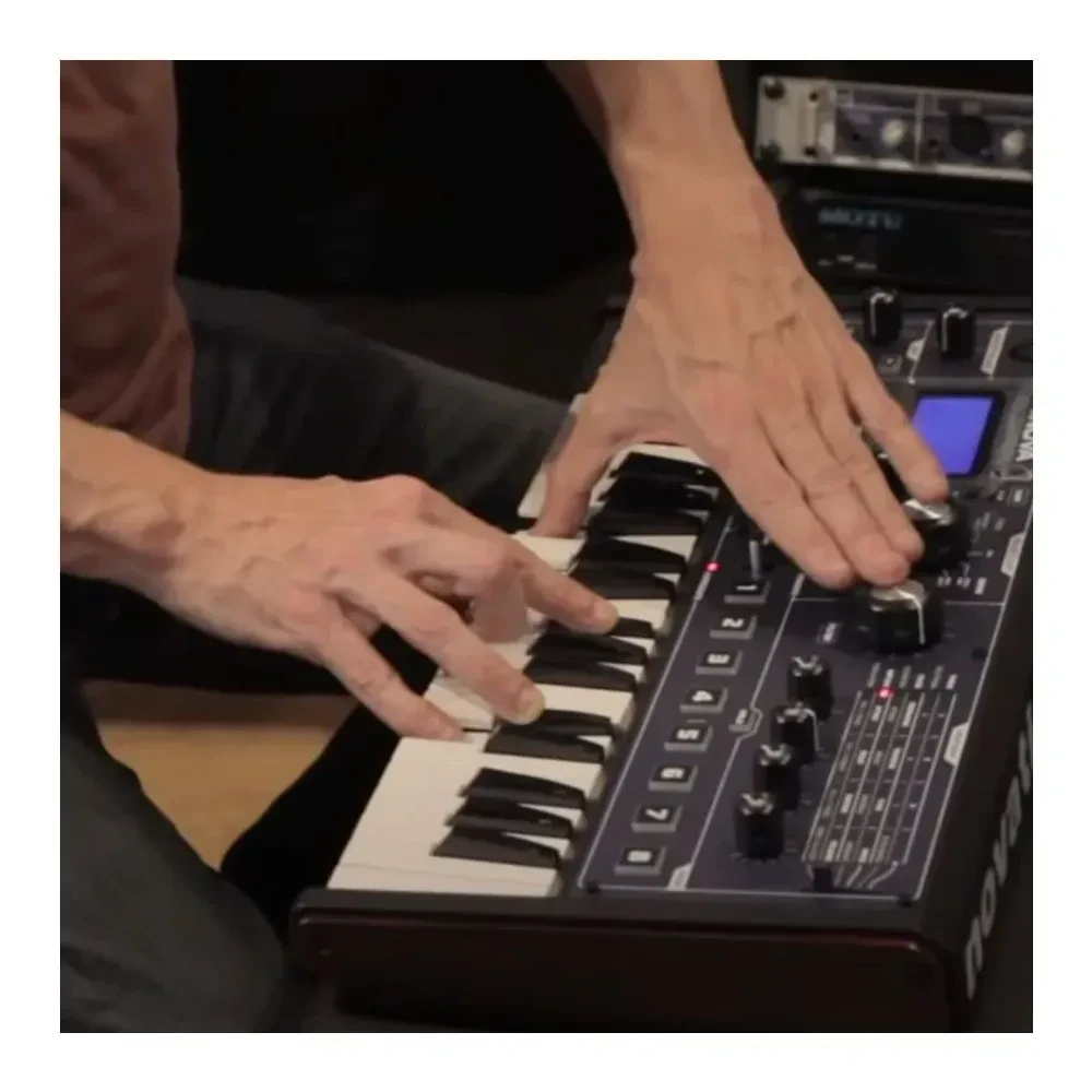 Изображение №6