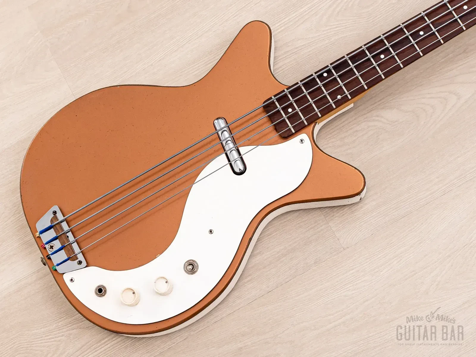 Б/У Бас-гитара Danelectro 3412 Shorthorn короткая мензура, 1960-е, медный