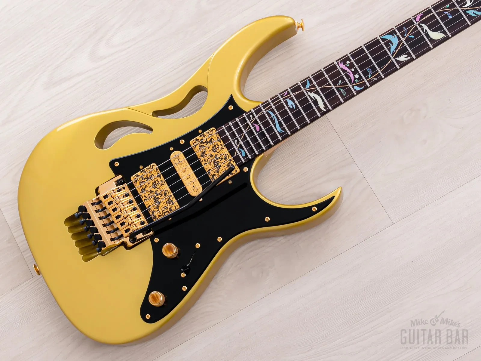 2020 Ibanez Steve Vai Signature PIA3761 Paradise in Art Sun Dew Gold w/ Case