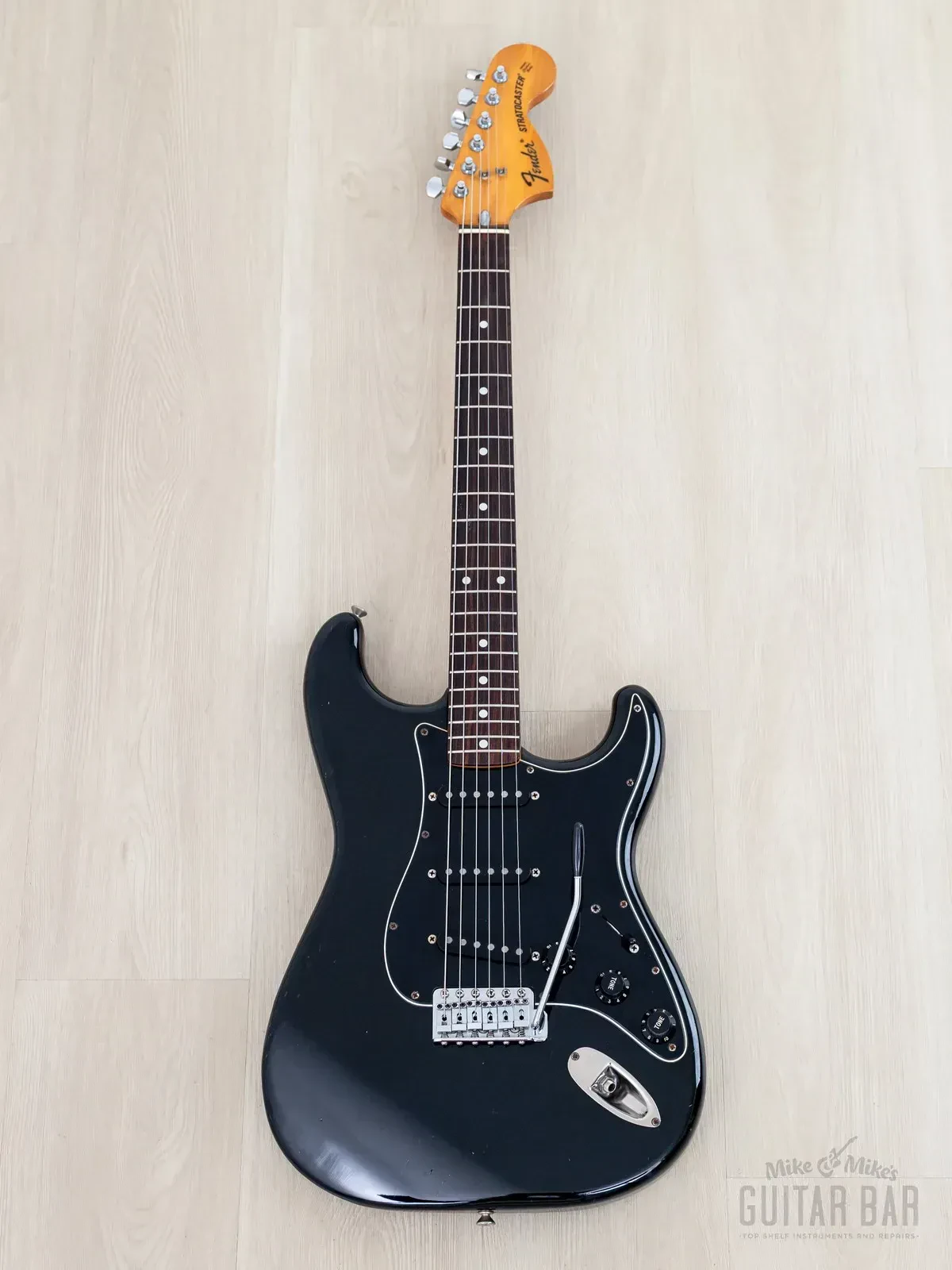 Электрогитара Fender Stratocaster 1972 Vintage Reissue ST72-55 SSS Black w/gigbag Japan 1984