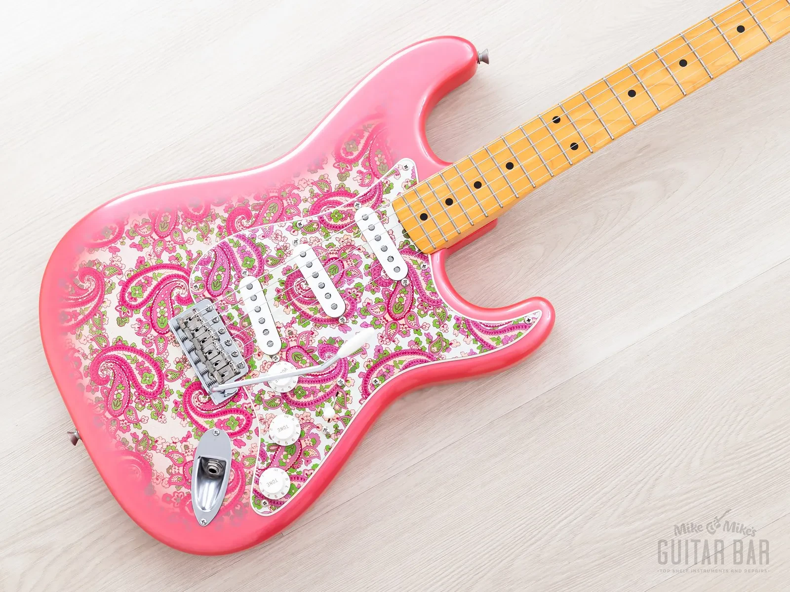 2002 Fender Stratocaster ‘57 Vintage Reissue ST57-88PRD Pink Paisley, Japan CIJ