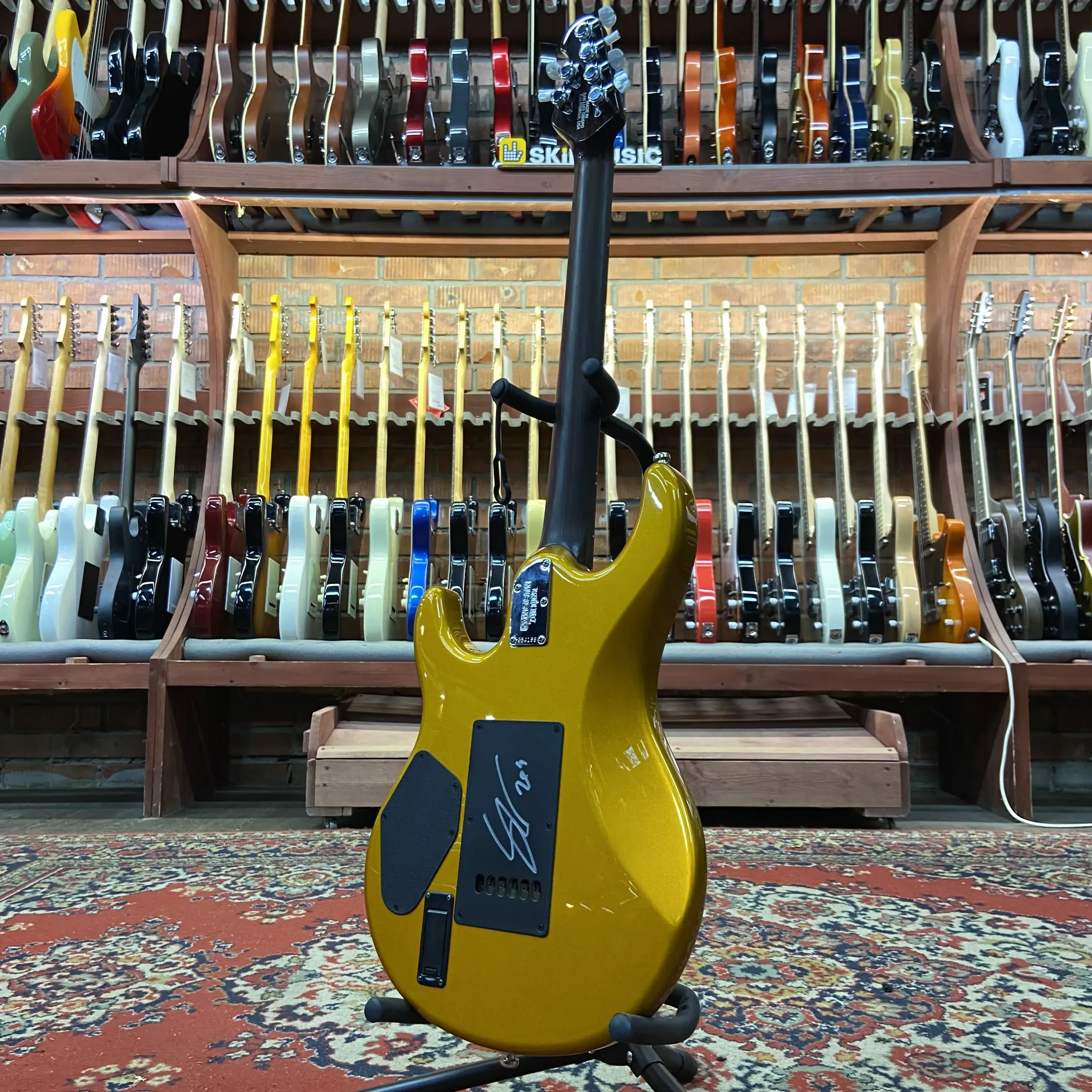 Изображение №12