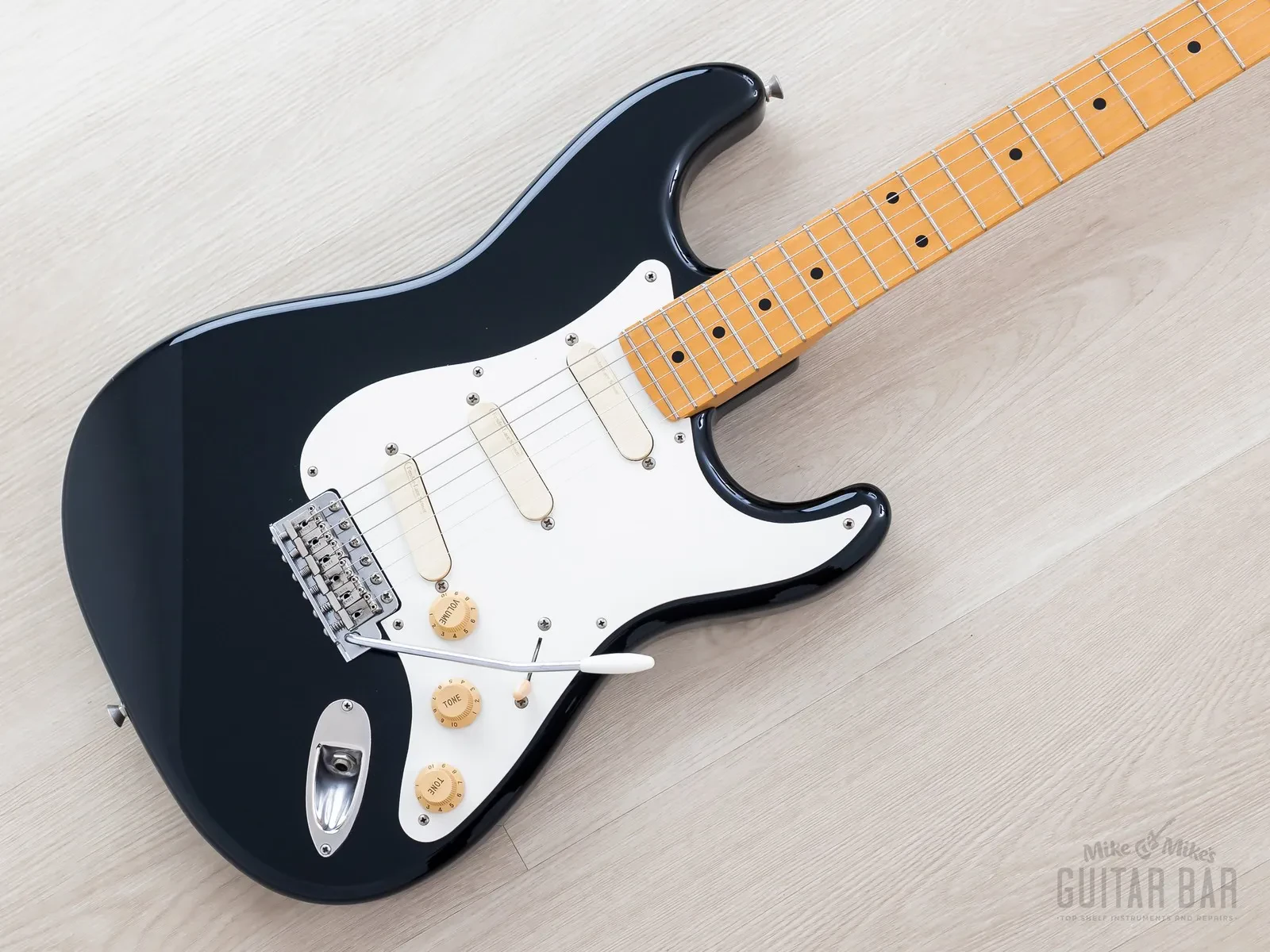 2000 Fender Stratocaster ‘54 Vintage Reissue ST54-95LS Blackie Specs, Japan CIJ