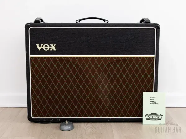 Комбоусилитель для электрогитары VOX AC30/6 TBX Top Boost 33W 2x12 UK 2000s