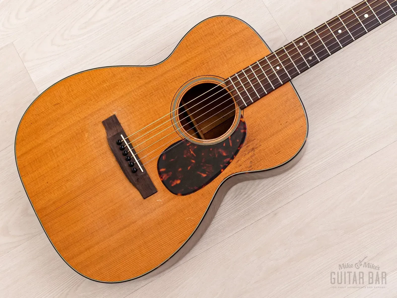 Б/У Акустическая гитара Martin Guitars 00-18 Concert (1965) с кейсом